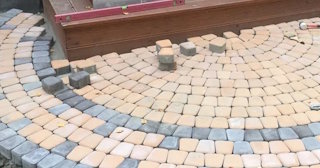 Укладка плитки на крыльцо в Горном-Алтайске по цене от 829 руб. за м² | ТротуарнаяПлитка