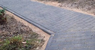 Укладка тротуарной плитки на основание в Горном-Алтайске в октябре