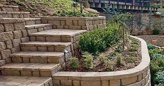 Установка подпорных стенок из блоков в Горном-Алтайске от 3629 руб. - ТротуарнаяПлитка
